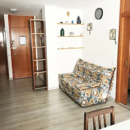 Linda Lloret Apartment
